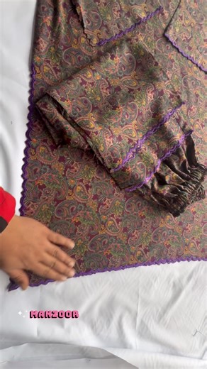 Printed Kapra with Scalloped Edges