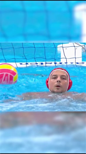 Tricky finish at 2m for the Canadian Water Polo captain Bogdan Djerkovic 🔥🇨🇦 #waterpolo #waterpoloplayer #waterpololife