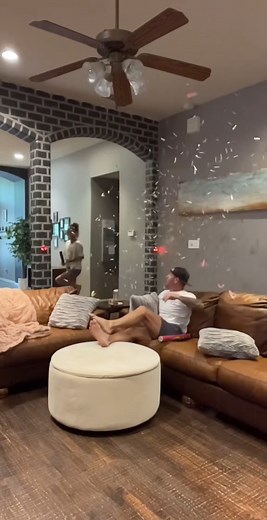 380K views · 5.3K reactions | I’m learning  #bestpranks #reels #pranks #couplepranks | Lindy and Jlo | Facebook