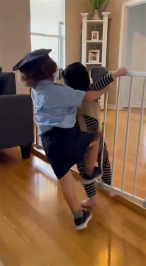 Baby cops and robbers😱 #viral #677 #baby #cops #robbery #running