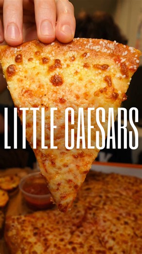 Little Caesars mukbang: Little Caesars pizza & Crazy Puffs review
