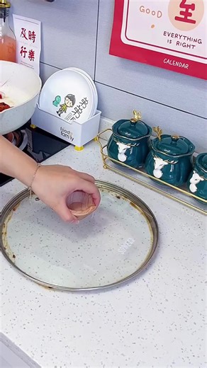 Smart Home Gadgets for Effortless Kitchen Cleaning