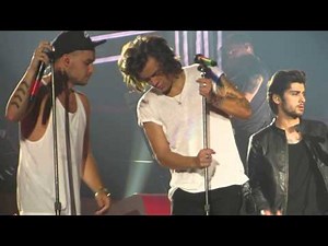 Through The Dark - St. Louis 08/27/14 HD One Direction