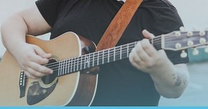 11 Best Guitars for Large Hands (2023 Guide) | TrueMusicHelper