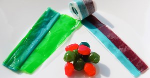 Nostalgic Noshing: The Best ’90s Snacks You Can Still Buy