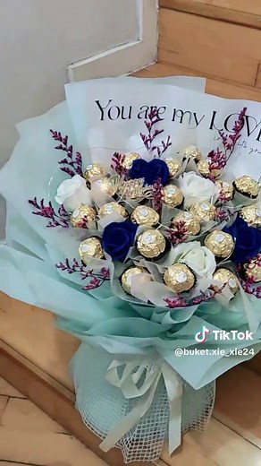 CRAFTER....#buketperahu #craft #CRAFTER #craftersoftiktok #crafts #crafting #craft . #bulukawat #kawatbulu #BUKETVEREROROCHER #bouquets #bouquettutorial #bouquet #crafter #craftertiktok #craftersgonnacraft #craftertiktok #buketbungawisuda #buketbunga #buketbungamurah #gamiskekinian #gamis #gamismurah #gamiscantik #gamisanak #gamislebaran2025
