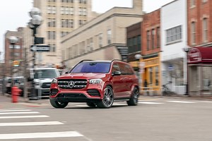 Mercedes GLS580 Proves That Eight Is Enough