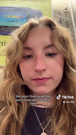 .CH.l0E (@.ch.l0e) - Subways so bumpy | Subway