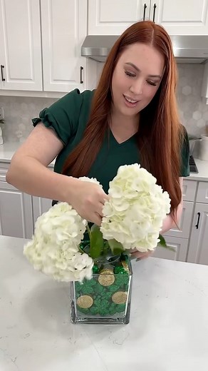Easy DIY St. Patrick's Day floral arrangement using gold coin and shamrock filler from the dollar store!☘️ | The Weiss Life
