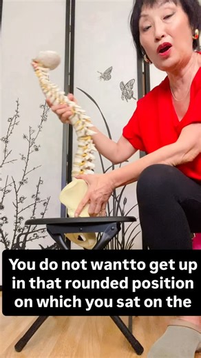 Strength for Everyday on Instagram: "Protect your back while going to the bathroom. When working with #chiropractors I saw this problem many times. Hurting themselves getting off the #toilet. #neutralspine on the way down and getting off the toilet. Rounded back for #pooping only. #squat #functionalstrength #pilates #personaltrainer #back"