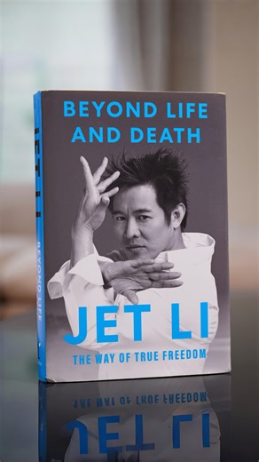 Jet Li shares his insights and life stories in his new book, Beyond Life and Death: The Way of True Freedom. Pre-Order link in bio. | 李连杰 Jet Li