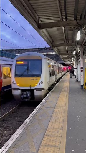 C2C Train Line and Distric Line Train 🚄 London UK 🇬🇧