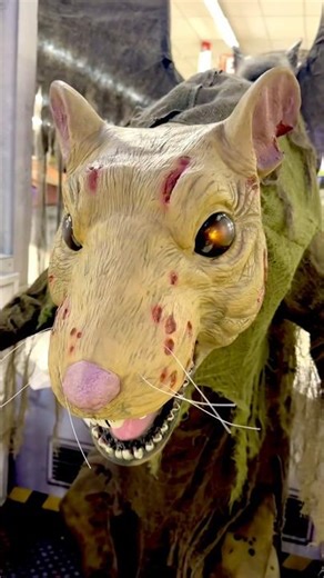GIANT MUTANT SEWER RAT ANIMATRONIC 🐀😱 TERRIFYING BEAST!