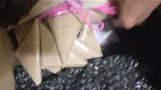 Salamat sa Tiwala mo boss from Nueva ecija 1 Gph 1 Coke in Can 1 cube KK overload 1 cube PlaPla OV 30pcs whistle bamb freebies | HelloKitty Play