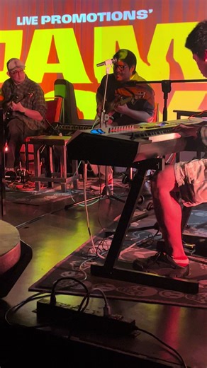 2Humans1Backpack (@2humans1bacpack)’s videos with original sound - 2Humans1Backpack