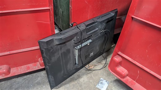 Another Dumpster Diving TV fine, will it work? | EEVblog