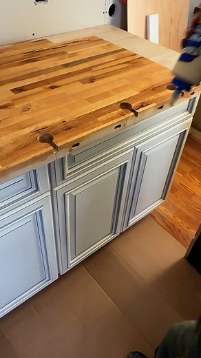 863K views · 3.9K reactions | Counter top install. Using zipbolt connectors and dominos. #carpentry #joinery #kitcheninstaller #butcherblockcountertop #makita #festool #dewalt | Andy VZ Carpentry and Joinery | Facebook