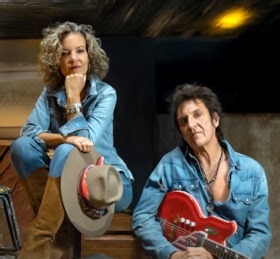 Carl Carlton & Melanie Wiegmann and the Great Band - Miles of Time Tour 2026 - Reservix - dein Ticketportal