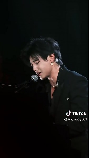 Ma Xiaoyu's Mesmerizing Cover of 'Someone You Loved'