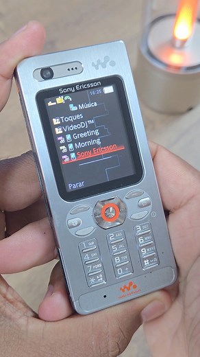 1.1M views · 15K reactions | Sony Ericsson W880i Unboxing | Meu Smart | Facebook