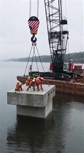 Crew Watches in Shock — Pier Drops After Cable Snap
