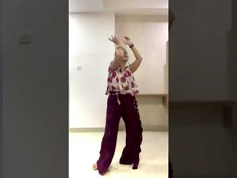 Gallan Goodiyaan | hello hello tu floor| easy choreography by Priyanka