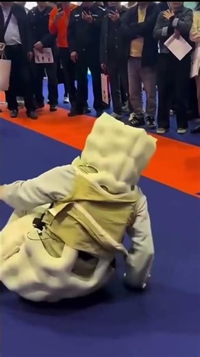 🛌 Wearable Airbag Deploys in Seconds to Protect the Elderly From Dangerous Falls