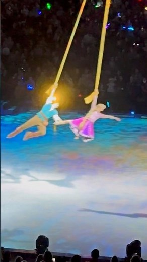 Rapunzel & Flynn Rider’s Aerial Silks Act | Disney On Ice Magic