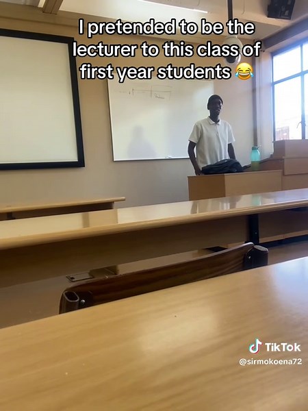 Pretending to Be a Lecturer: A Funny Classroom Prank