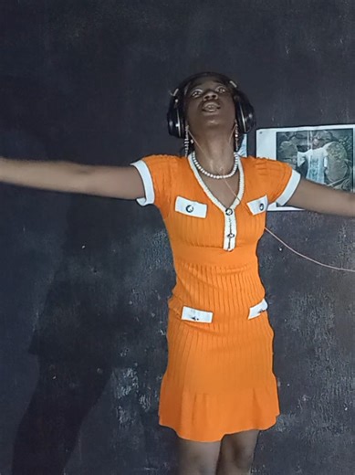 Periwinkle's Exciting New Rap: I'm Loving My Face