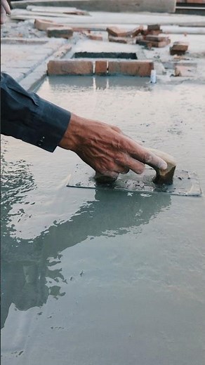 Master’s Secret to a Perfect Concrete Slab Finish | Iron Float Cement Layer Work