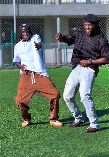 Incredible Dance Performance by Mr. Lee at B2C