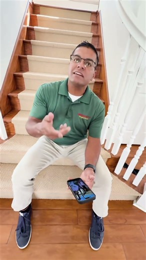 mom asking if we look like baddies 😭😂 #theaguilars #dad #sister