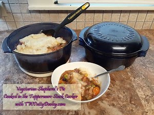 Vegetarian Shepherd's Pie in the Tupperware Stack Cooker