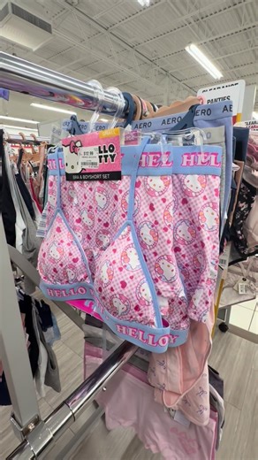 𝑒𝓂𝒾𝓁𝓎🎀 on Instagram: "hello kitty bra & boyshort sets 🌸👙 #hellokitty #jewelry #mcbling #y2k #fashion"