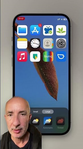 How to Switch iOS18 Icons from Dark Mode to Light Mode