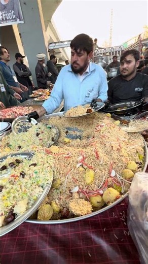 World Biggest Iftar Dastarkhuwan | Fixit Saddar Peshawar 😍