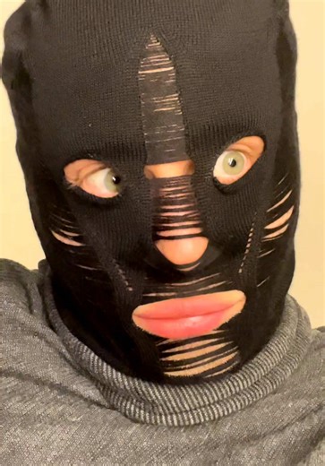 fell on sm sno… blankit