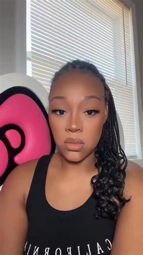 Tonieshia Jones on Instagram: "A Talking Frog 😭"