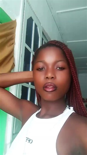 Lawra (@lawra405)’s videos with Over - R2Bees