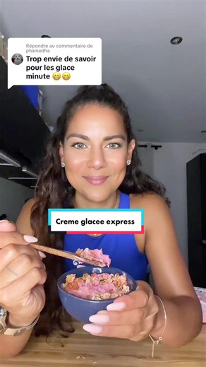 Réponse à @phaniedha Creme glacee minute : - 100gr de fruit surgeles ( ici framboises) - 100gr de yaourt grecque - 1 a 2 c a s de granola fruits rouges - 1 filet de miel #dessert #tiktokfood #glacemaison