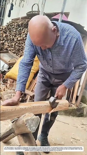 Forja del Artesano: Cómo el Hacha Dibuja la Madera con Siglos de Sabiduría
