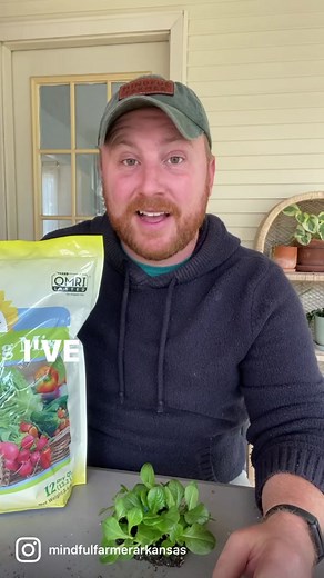 This is a simple soil block “recipe” for quick success, only two easy-to-find ready-made ingredients. I am using a seed starting mix from Jiffy and worm castings. Seed starting qqmixes are great for making soil blocks because they are sifted (small sized particles and no chunks). However, seed starting mixes contain less nutrients than potting mixes. That is where the worm casting come in. The castings stimulate plant growth, provide nutrients, and introduce beneficial microbes. The castings als