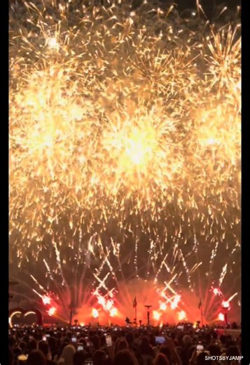 Full performance of Pyrotex Fireworx from the UK. I’ve been a fan since 2016—they never disappoint. 👏👏❤️❤️ @SM Mall of Asia #12THMOAPIPC #12THMOAPIPCMAR8 #12THPIPC #MallOfAsia #Pyromusical2025 #PIPC #12thPIPC #12thPIPCBattleOfTheChamps #12thPyromusicalAtMOA