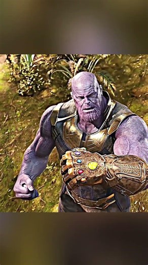 Why did the Infinity Gauntlet shrink after snapping it? 🔥 🔥😱 #marvel #ytshorts