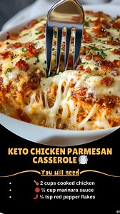 KETO 🌙 CHICKEN PARMESAN CASSEROLE 🍽️ A delicious blend of tender chicken, melted cheeses, and tangy marinara sauce! INGREDIENTS: 🍗 2 cups cooked chicken, shredded or cubed 🍅 ½ cup marinara sauce 🌶️ ¼ tsp red pepper flakes ..... Full Recipe in Coʍmеոτ 💬 🔥 | Mommy Needs A Recipe