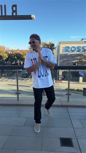 emwell (@emwell_)’s videos with Run Free (Original Mix) - Deep Chills & Deep Chills