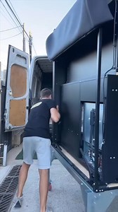 771K views · 25K reactions | Salveee viajantes, Já pensou em construir um motorhome em menos de 30 min? Pois é, pessoal lá fora está 10 anos à frente! Se gostou do vídeo, já deixa o like e segue a gente  . #motorhomebrasil #motorhome #motorhomelife #kombihome #camping #vanlife #campismo #motorhomeartesanal #kombihomebrasil #campervan #mochileiros #vanlifediaries #vanlifebr #viajantes #viajar #nomade #aventureiros #nomadedigital | Motorhome Brasil | Facebook