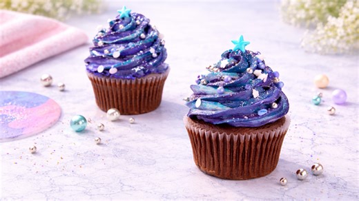 How to make galaxy buttercream cupcakes