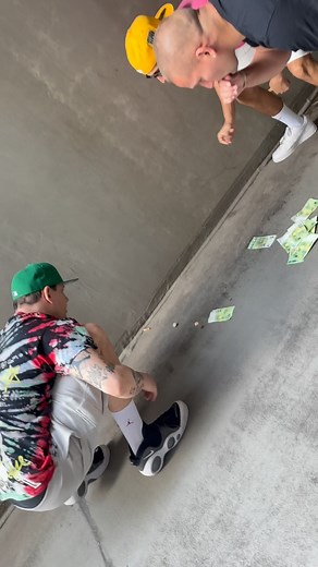 Daddy braucht neue Schuhe! 🎲🎲💶 | Money Boy